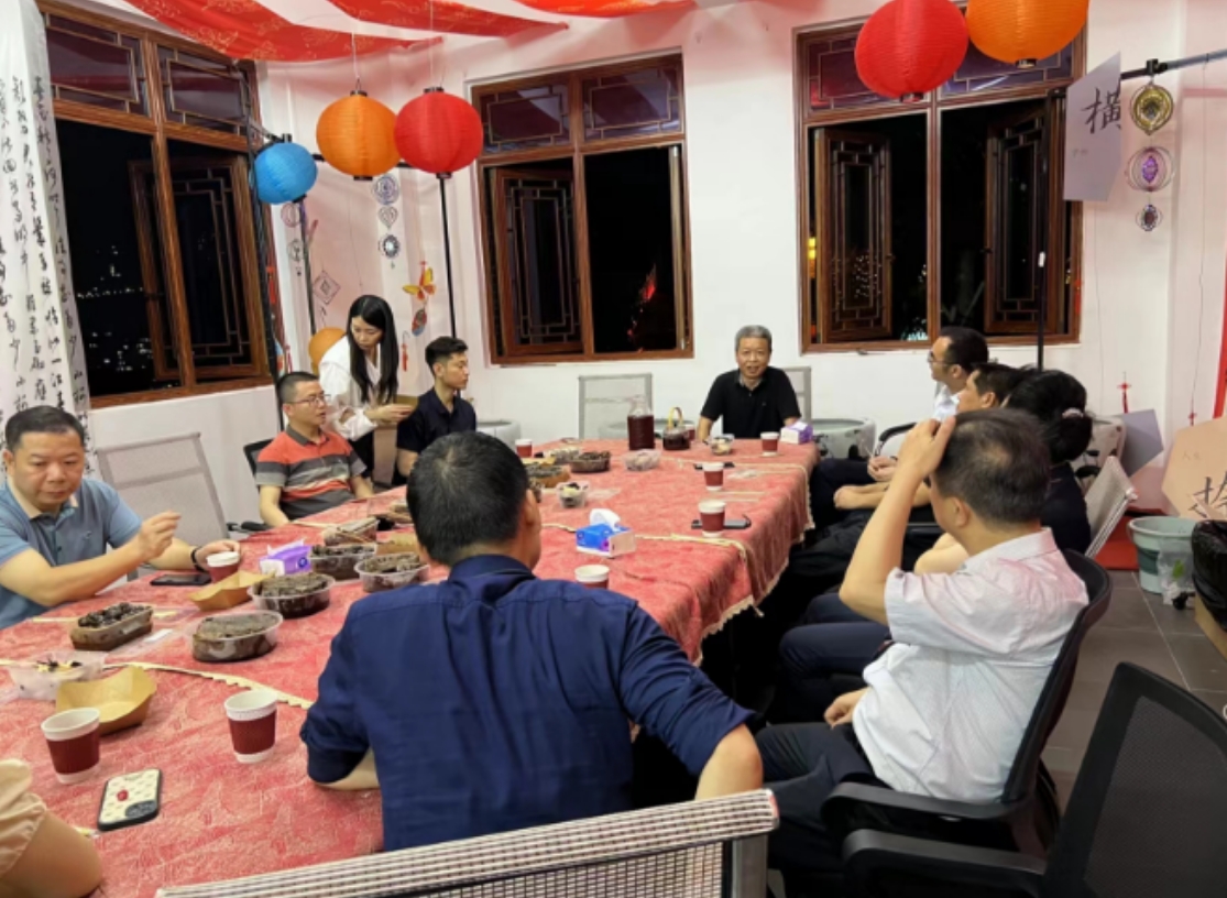 岳阳市长与产投集团等领导